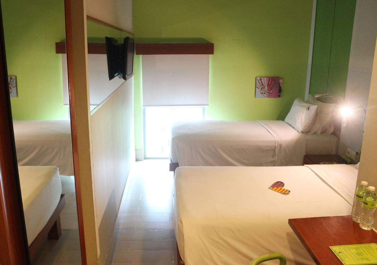 Maxonehotels.Com At Sabang Джакарта Екстер'єр фото