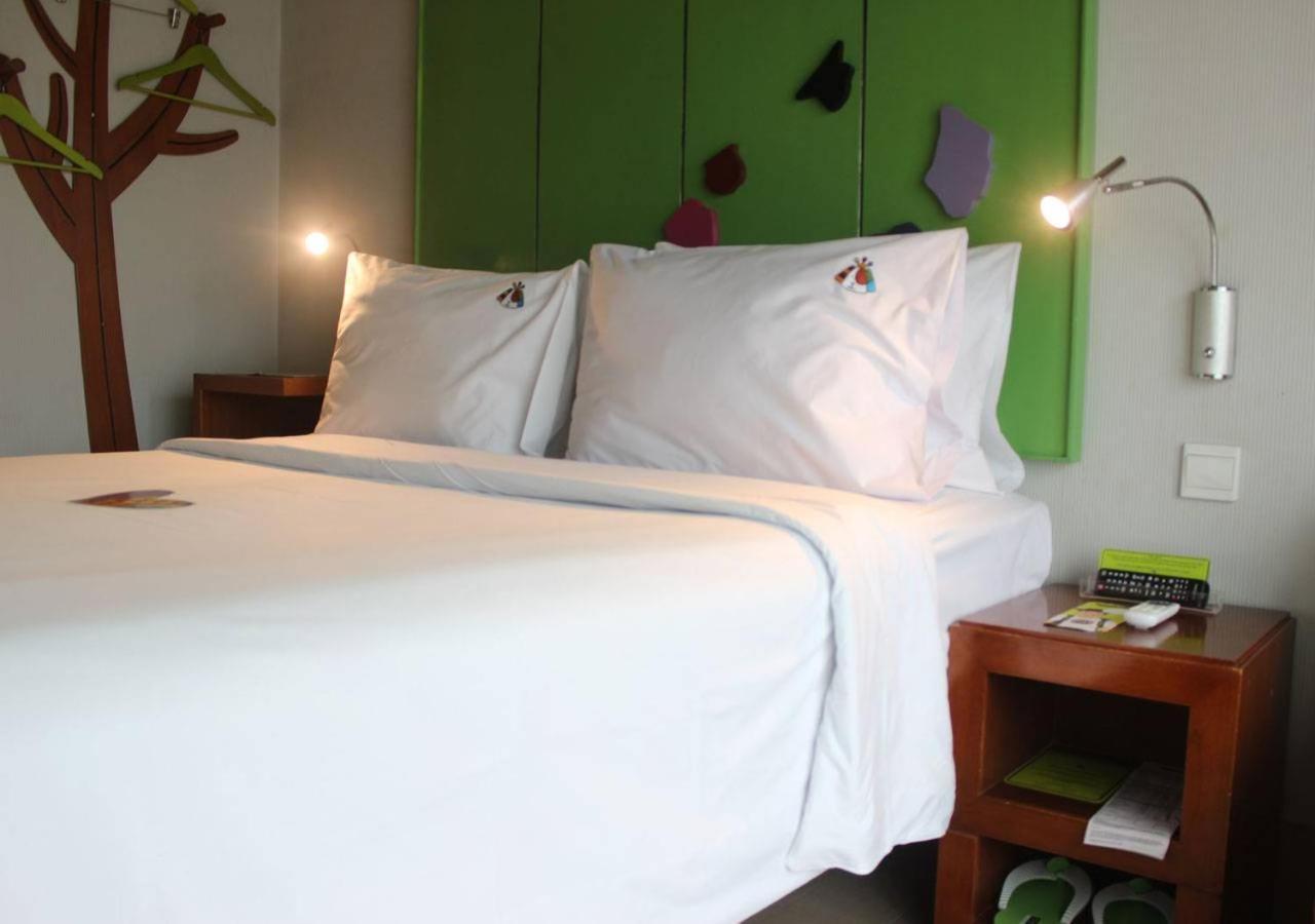 Maxonehotels.Com At Sabang Джакарта Екстер'єр фото